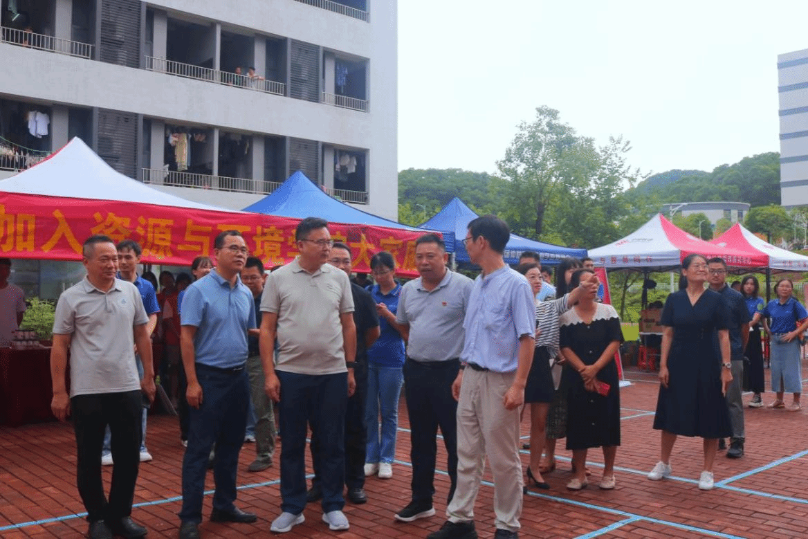 化学Beat365官方网站热情启航，精心筹备迎接2024级新生