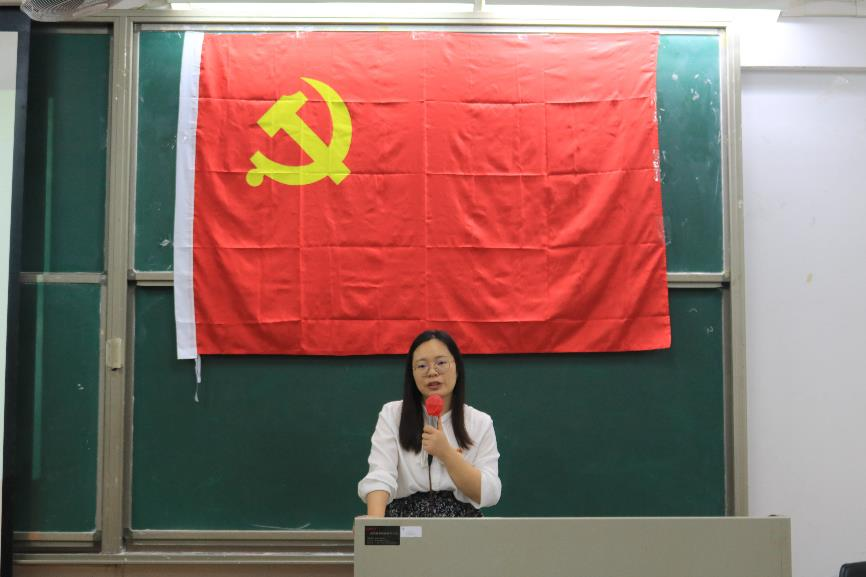 考研不迷茫 相伴且同行--化学Beat365官方网站2021年考研第一场经验交流会顺利举行